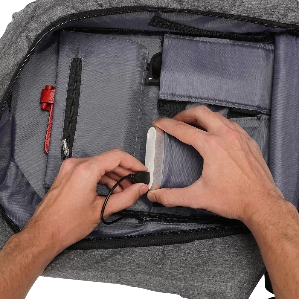 Mochila 29L Antifurto e Resistente à Água Personalizada 