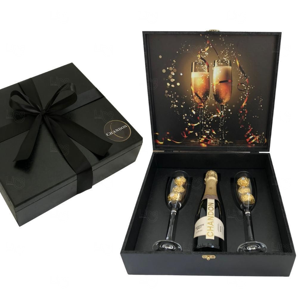 Kit Espumante com 2 Taças Personalizado 